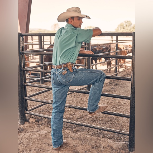 Wrangler Other - Wrangler “George Strait” Cowboy Cut Collection Blue Jeans